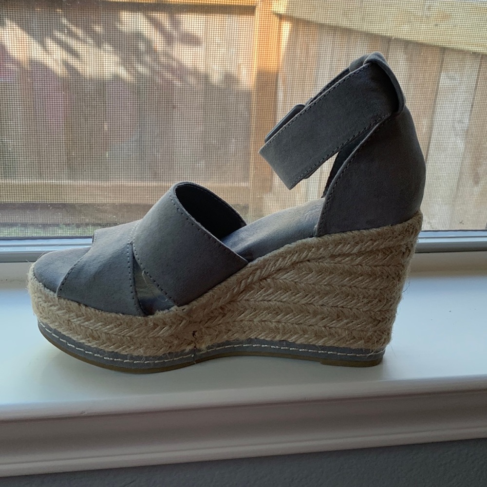 Grey suede woven wedges